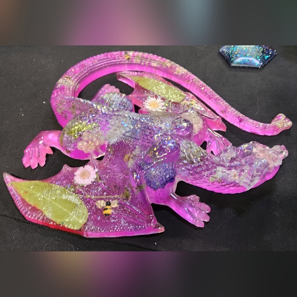 Pink dragon - Picture 3 of 4